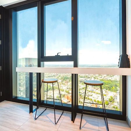 Mega Style Apartments Victoria One Мельбурн Экстерьер фото