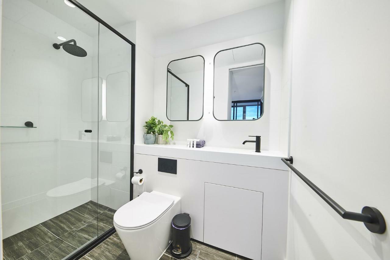 Mega Style Apartments Victoria One Мельбурн Экстерьер фото